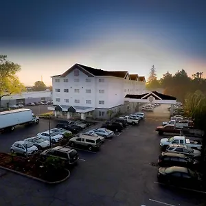 Portland Airport East Hotel